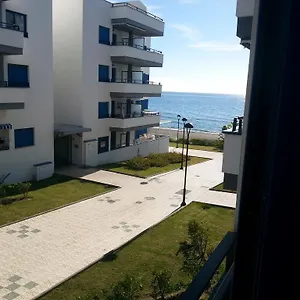 https://apartamento-castillo-bajo.es-andalucia.com